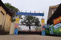 Thầy giáo sờ mông học sinh: Vì sao chưa đủ căn cứ tội dâm ô?