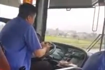 Lái xe buýt dùng điện thoại khi điều khiển phương tiện và kết đắng