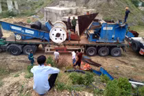 Hé lộ "ác mộng"của tài xế container: Dừng đèn đỏ cũng tranh thủ ngủ bù