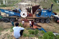 Hé lộ "ác mộng"của tài xế container: Dừng đèn đỏ cũng tranh thủ ngủ bù