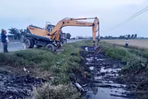 Mương nước chất thải độc hại ở Hải Phòng: Công an đang điều tra 