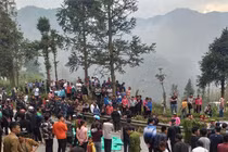 Hàng trăm người vây tài xế, đòi bồi thường tai nạn là vi phạm pháp luật