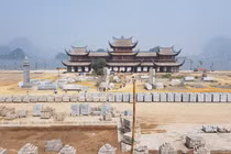 Chùa Tam Chúc của đại gia Xuân Trường: Chưa hoàn thiện đã thu “khủng”?