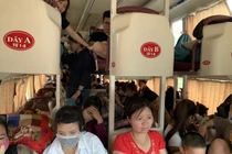 Từ lời than của “thượng đế”, liên tiếp phạt xe khách nhồi nhét quá người quy định