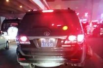 Lái xe biển xanh đâm người rồi bỏ chạy là Thượng sỹ công an