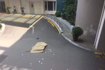 Người đàn ông rơi từ tòa nhà Thùy Dương Plaza xuống đất tử vong