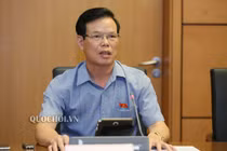 Thí sinh được nâng 29,95 điểm, Bí thư Tỉnh không biết gì?