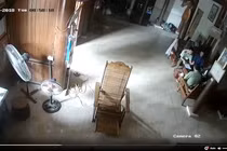 “Làm luật” cơ sở thuốc nam, Đội phó Đội QLTT số 8 "xộ khám"