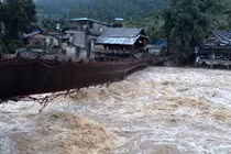 Người chết, mất tích, nhà cửa bị cuốn trôi do mưa lũ các tỉnh phía Bắc