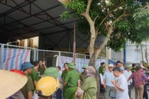 Cận cảnh bảo vệ hiện trường điều tra hai vợ chồng nghi bị sát hại ở Hải Phòng