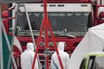 39 thi thể trong container là người Việt: Đừng trách, hãy cầu nguyện cho họ!