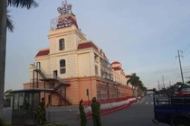 Đột kích khu đô thị Our City, phát hiện đường dây đánh bạc quốc tế “khủng”