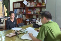 Bắt tên cướp dùng hung khí táo tợn xông vào ngân hàng Agribank ở Phú Thọ