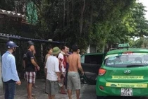 Mâu thuẫn về tiền lãi cầm đồ, dùng dao cứa cổ chủ tiệm ở Nam Định