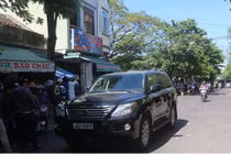 Khẩn trương điều tra vụ xe biển tứ quý lao vào đám tang, 9 người thương vong