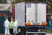 Thủ tướng chỉ đạo xác minh thông tin người Việt tử vong trong container ở Anh