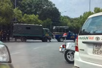 Phong tỏa đường gần sân bay Tân Sơn Nhất vì chiếc vali vô chủ