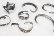 Chuyên gia dò kim loại phát hiện kho báu ngoạn mục