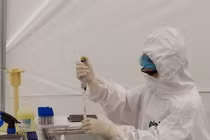 Ngày 13/11, Việt Nam biến động mạnh số ca bệnh COVID-19 nặng