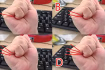 Nắm bàn tay rồi đếm đường chỉ để biết vận mệnh sang hèn 