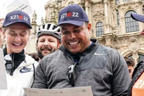 Ronaldo 'Béo' hoàn thành lời hứa đạp xe 500 km