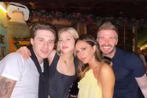 Victoria Beckham đau lòng vì rạn nứt với con dâu