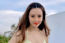 Midu diện bikini 'như sắp đứt', tôn body mướt mắt