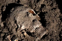 Khủng khiếp những ngôi mộ tập thể cổ xưa từng được phát hiện