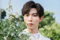 Erik thống trị top 1 #zingchart với bản hit mới