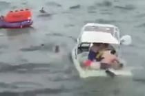 Video:Thuyền bị chìm trong cuộc diễu hành ủng hộ TT Trump