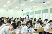 Chính phủ "chốt" tăng học phí đại học
