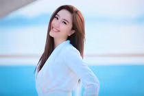 Bảo Thy đại gia: Chọn toàn loại hoa hot trend đắt tiền trang hoàng Tết 