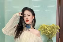 "Hotgirl bể cá" Ngân Baby tiếp tục là nạn nhân mua vui phản cảm