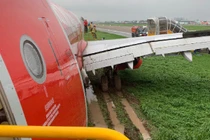 Lập tổ điều tra sự cố máy bay lao ra khỏi đường băng Tân Sơn Nhất 