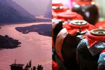 Bí ẩn “dòng sông đỏ” ở Trung Quốc, cứ mưa xuống là đổi màu 