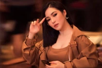 Rầm rộ tin Hương Tràm đã về Việt Nam sau 3 năm du học Mỹ