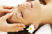 Những mẹo nhỏ se khít lỗ chân lông, da mịn như da em bé