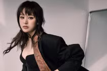 Hiền Hồ: 'Ai bênh tôi đều bị phản ứng'