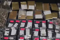 Nhà kho bị tên lửa Nga bắn trúng, quân đội Ukraine phát hiện “kho” vàng