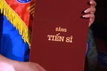 Hà Nội chi hơn 61 tỷ đồng để công chức học thạc sĩ, tiến sĩ