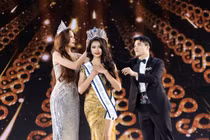 Vừa đăng quang, Hoa hậu Hoàn vũ Việt Nam Xuân Hạnh đã phải xin lỗi