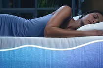 Tại sao hay trở mình khi ngủ, nằm yên hay trở mình tốt hơn?