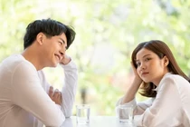 Người yêu bỗng đưa ra đề nghị bất ngờ khiến em hoang mang