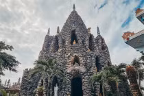 Ngôi chùa độc đáo bậc nhất VN làm từ vỏ sò, vỏ ốc