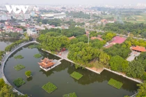 Giải mã kiến trúc hồ bán nguyệt trong phong thủy Việt