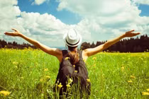 7 kiểu người may mắn hết phần thiên hạ, trên kính dưới nhường