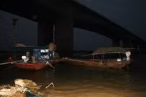 Hành trình tìm xác nạn nhân bị TMV Cát Tường ném xuống sông