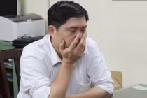 Ai đủ trình thôi miên... moi hết "ruột gan" BS Cát Tường?