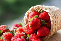 Điểm danh các loại rau quả có nguy cơ cao nhiễm hóa chất vĩnh cửu