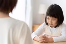 Sai lầm nguy hiểm của cha mẹ khi trách mắng con